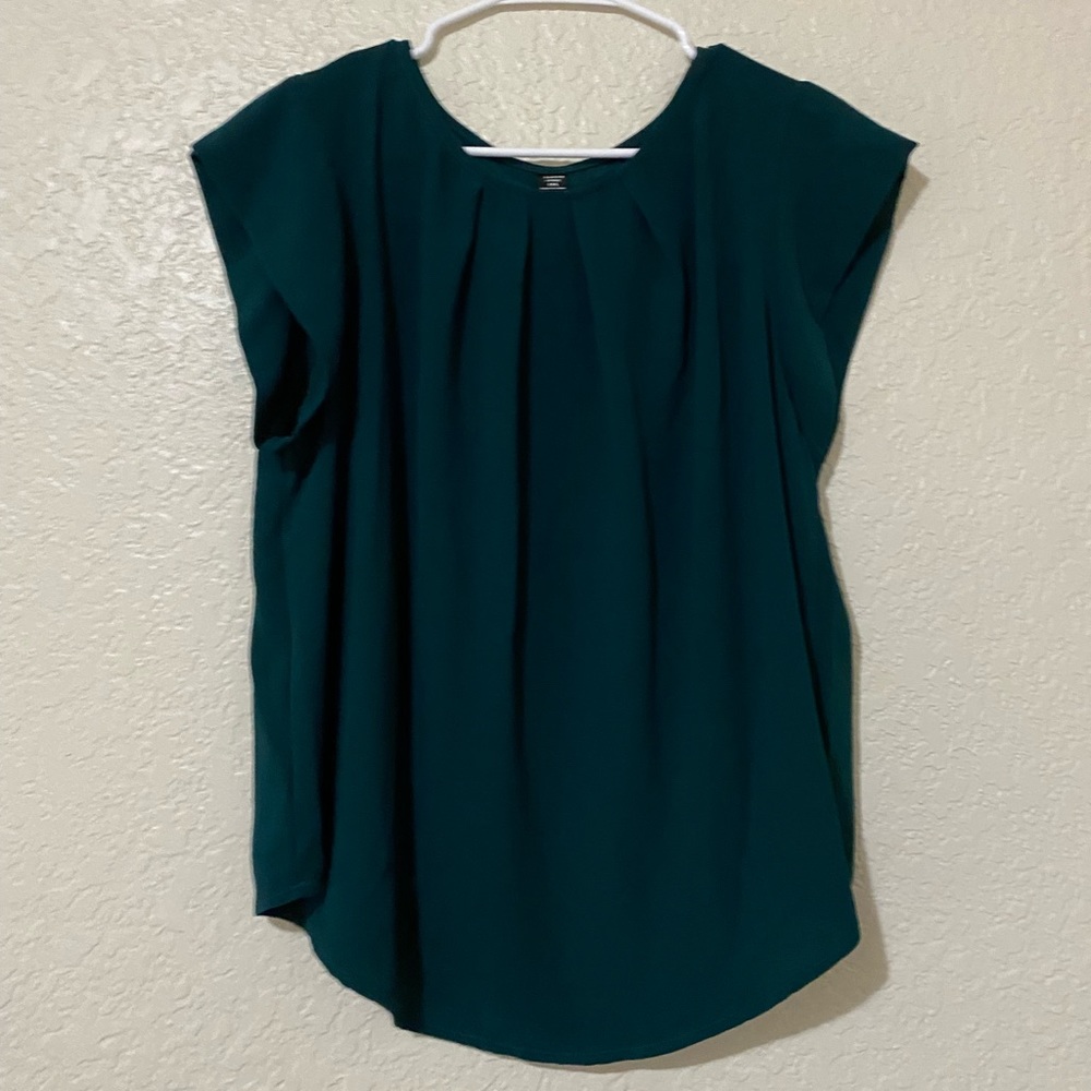 dark green top